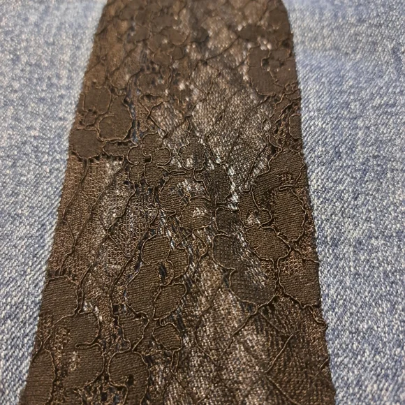 Venus Bum Lifter Jeans - Picture 6 of 10